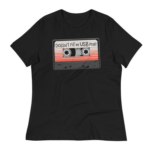 Doesn't Fit In USB Port Women's Signature Tee